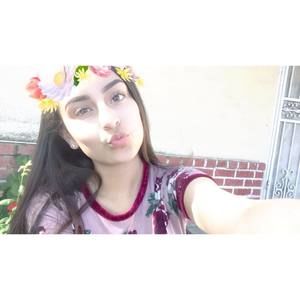 Meet your Posher, Cynthia